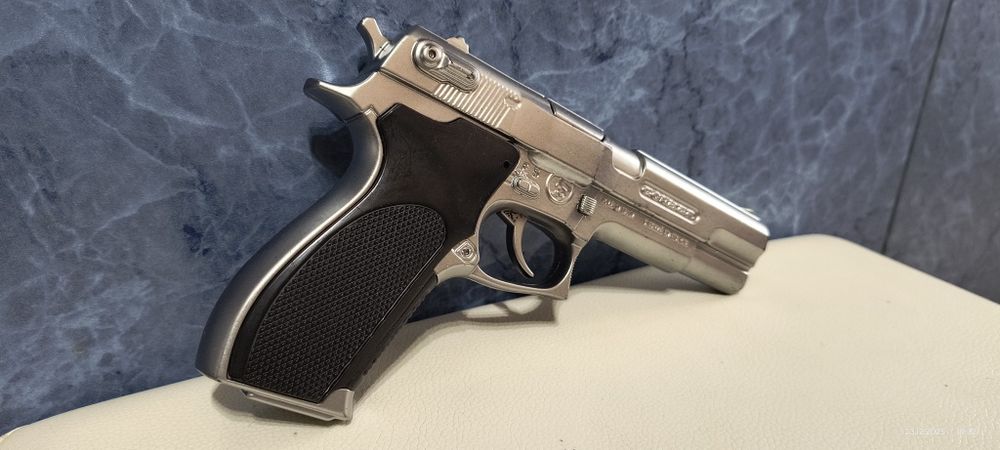 Масивен метален пистолет с капси COLT +96 бр. капси