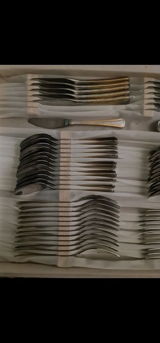 Уникален Луксозен комплект за хранене от неръждаема стомана и позлата,