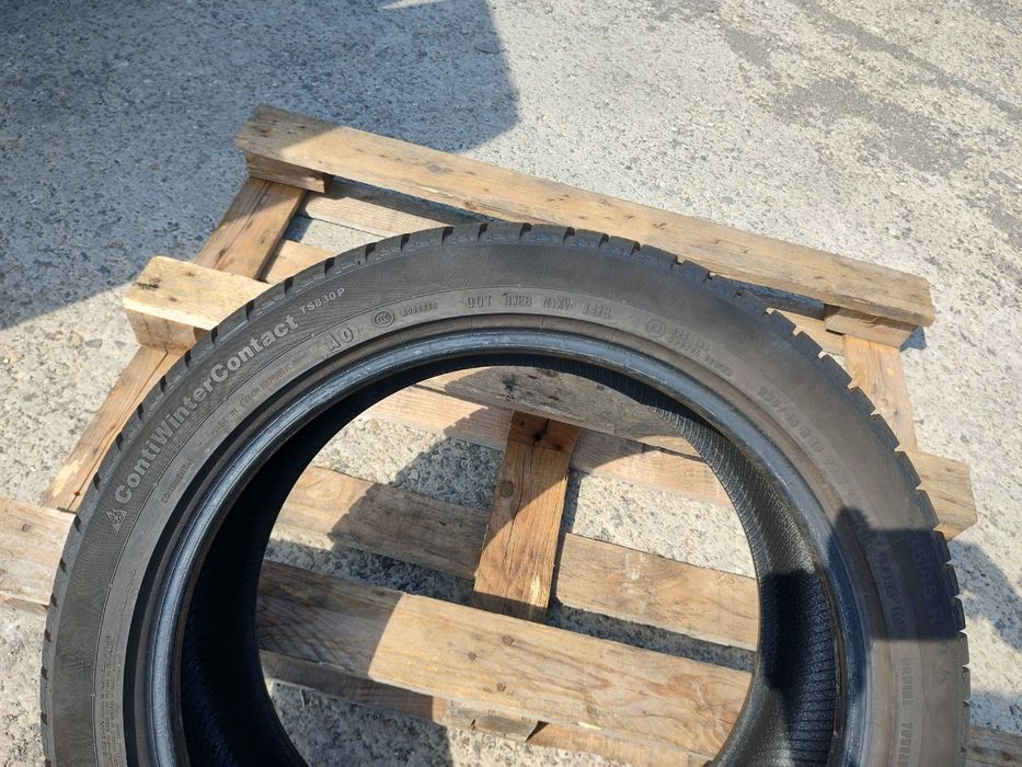 235/45/19 Континентал Уинтър Контакт 2018г 7+мм AO Проверена Единичка