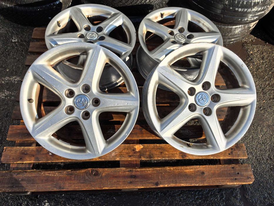 17 цола 5 х 114,3 мм ТОйота - Оригинал - 7 Инча / ЕТ 45