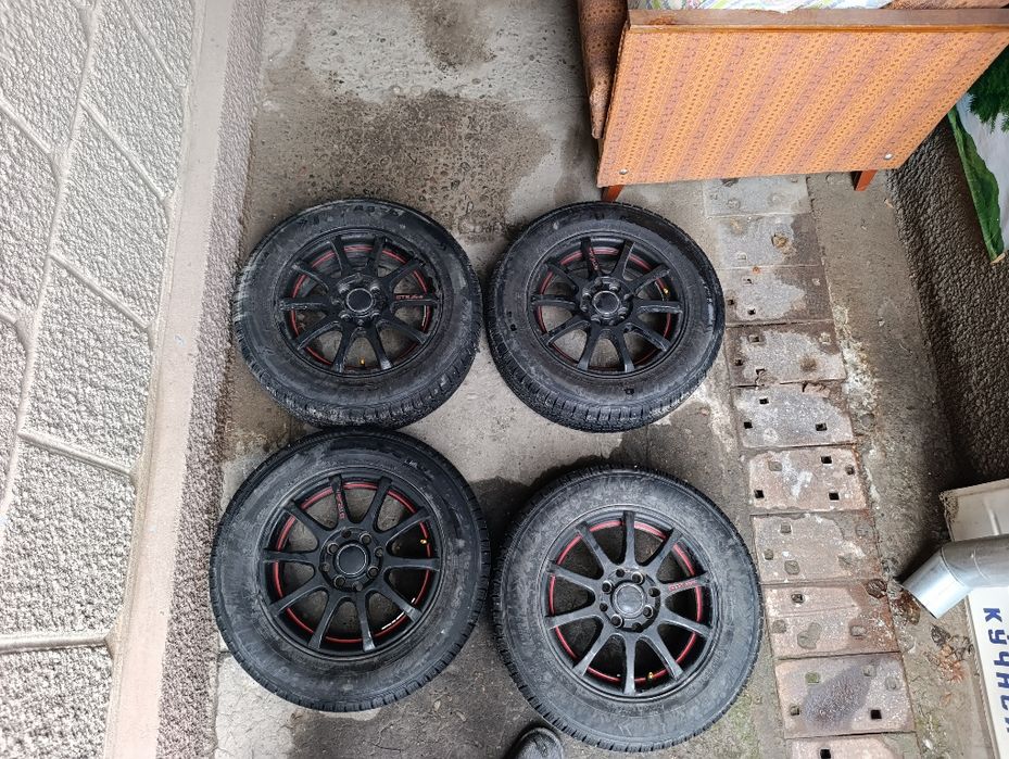 Диски  резиной в хорошем состоянии R14 185x65