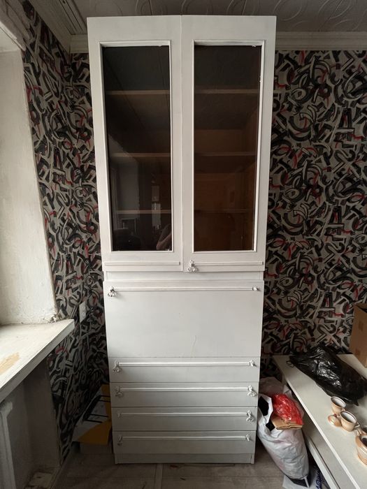 Шкаф высотой 236см ширина 84