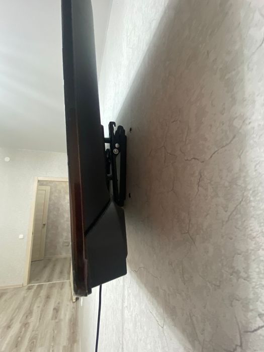 Продам телевизор новый