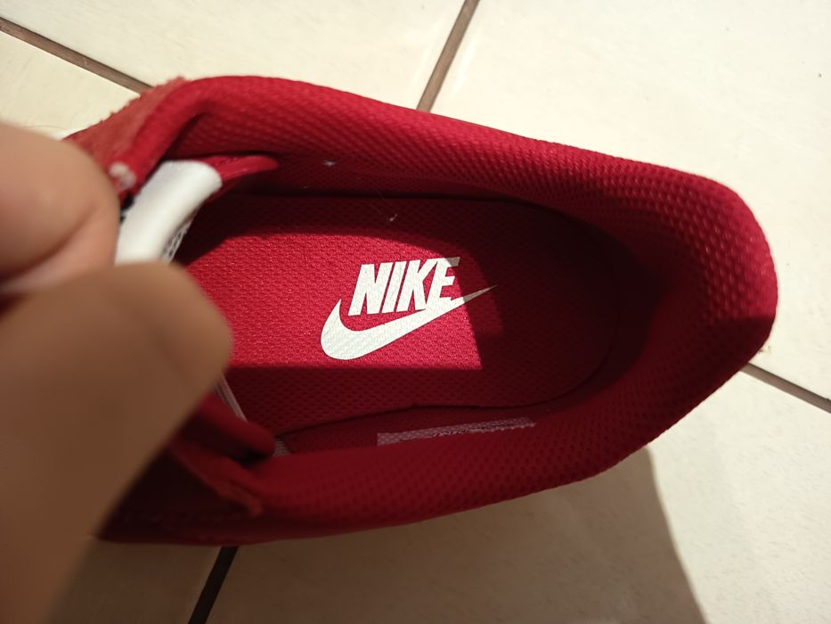 Nike cortez University red