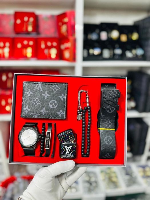 Мъжки подаръчни комплекти - различни модели - 35€