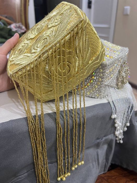 Kalapush 2ta fata 3ta hammasi yangi qoniqarli holda narx kelishiladi