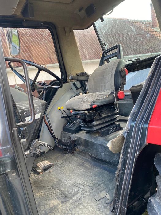 Tractor Case International 1056 XL