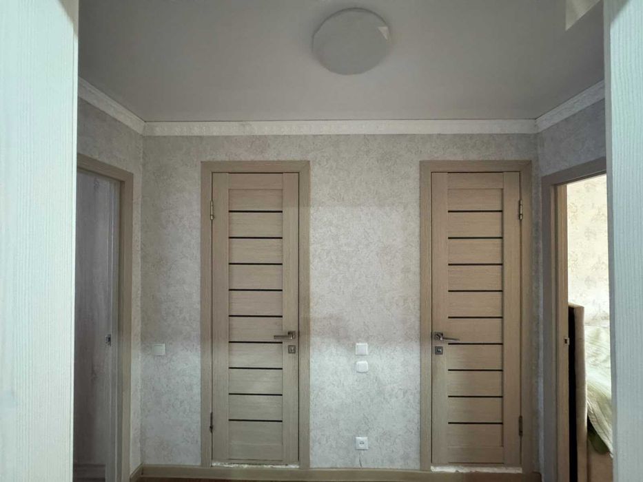 Продам 3 ком в 8мкр