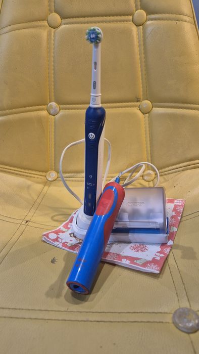 Oral B четки за зъби