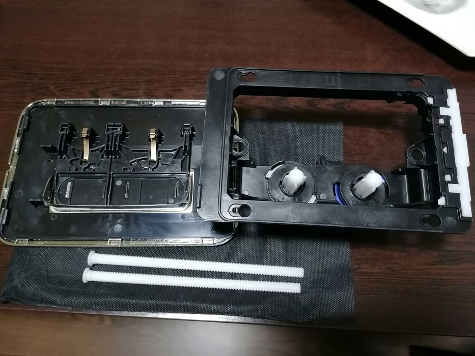 Двоен пневматичен бутон Oleas P3 - Ideal Standard