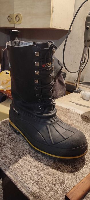 Продам сапоги Баффины