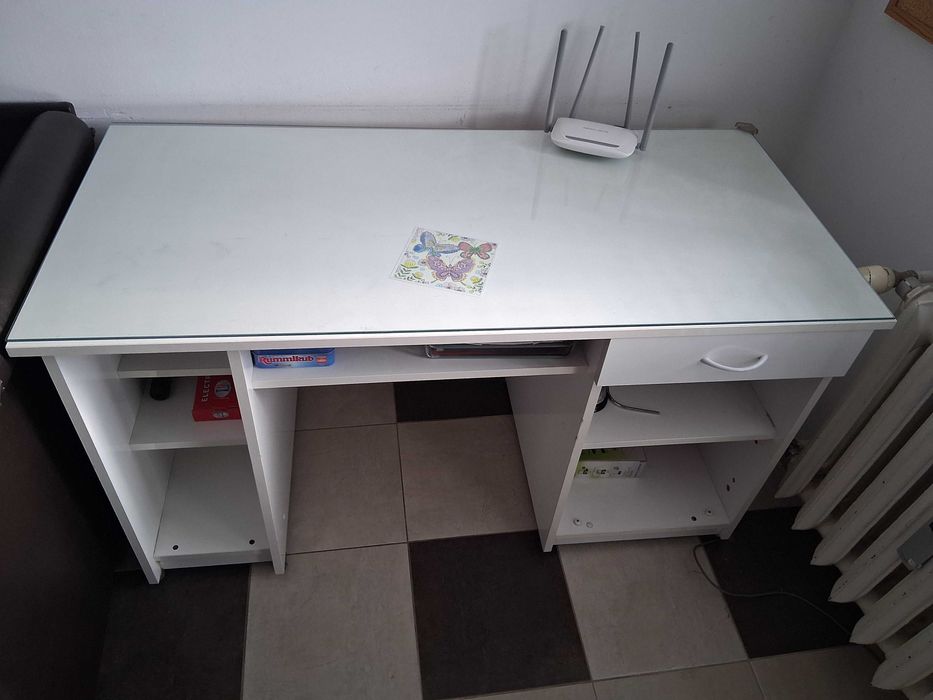 Бюро бяло 130 х 60 х 72