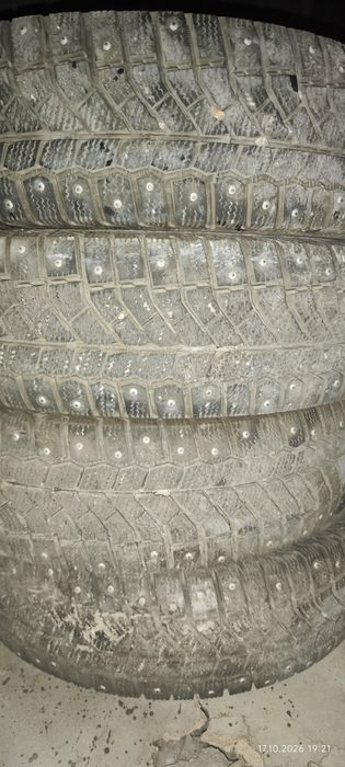 Шина колесо резина покрышка