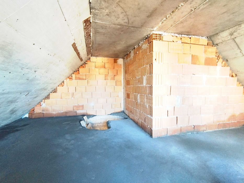 Продава се Мезонет в Перник, Център - 138 кв.м за 1375 €/кв.м - Снимка #6