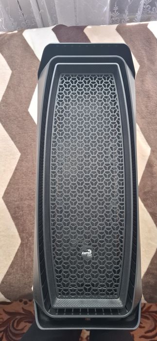 Корпус Aerocool Aero One Frost