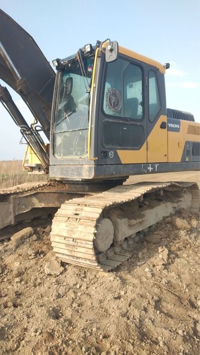 Ekskavator 11000 soat ishlagan