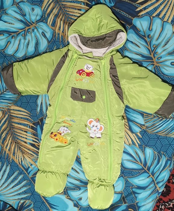 Продам зимний комбинезон за 5000