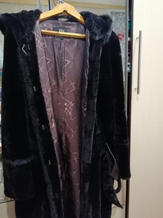 Продам мутоновую шубу