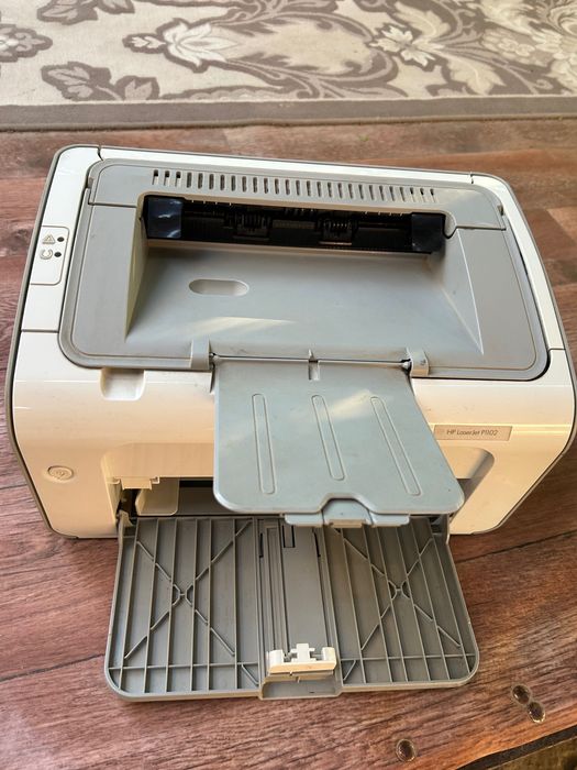 принтер HP laserjet P1102