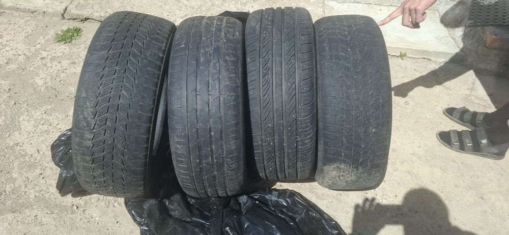Продам 4 шины 17