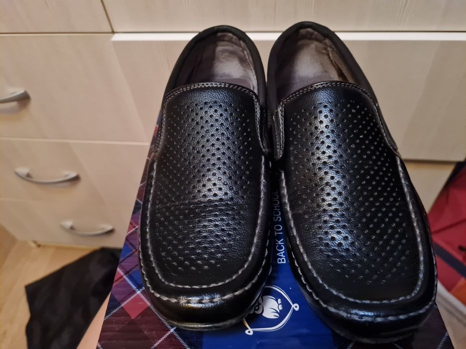 Продам макасины мальчиковые 33 размер