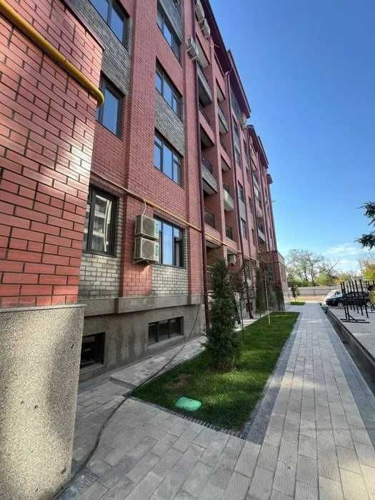 яшнабад по супер цене по супер локация до центра 10минут 3х ком 70м2;