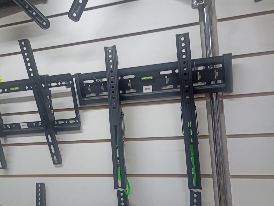 Качественный кронштейн для телевизора