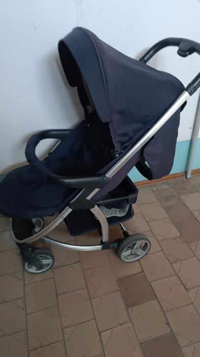 Коляска прогулочная