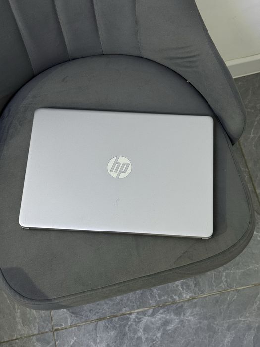 Ноутбук HP core i5/1035G1