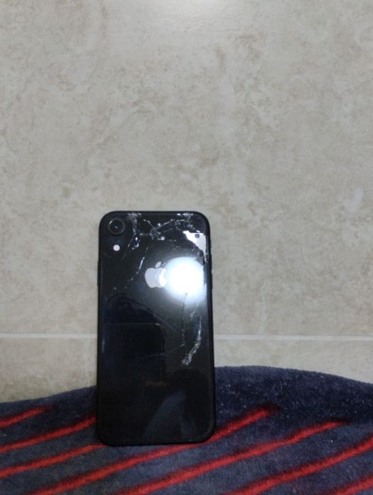 Айфон Хр продается