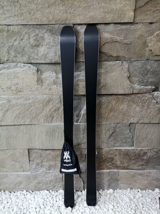 Schiuri ski tura Volkl Rise Above 88+legaturi Dynafit 10+piei Nou!