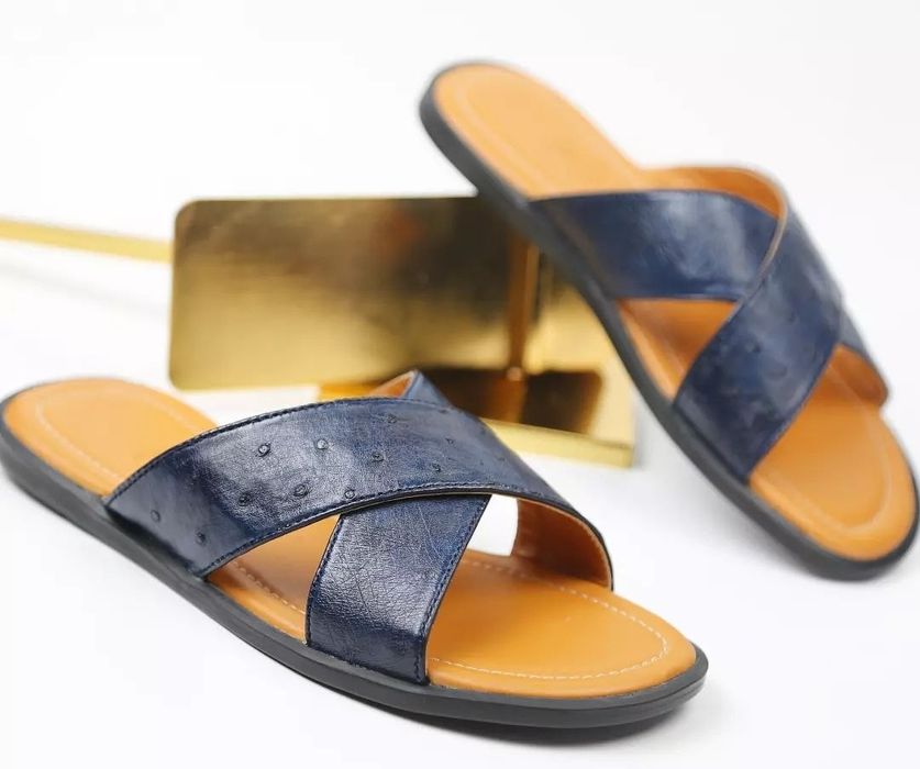 Мужские тапочки из кожи страуса