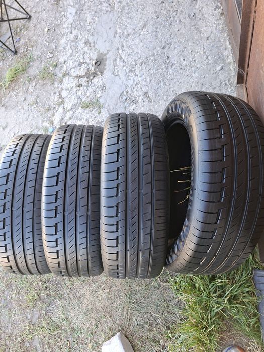 Продам шины. 215/55/17 континенталь