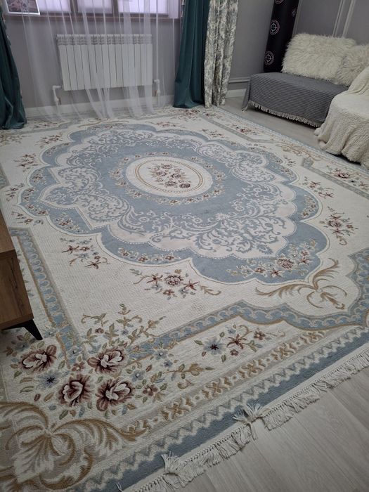 Ковры для зала чистые