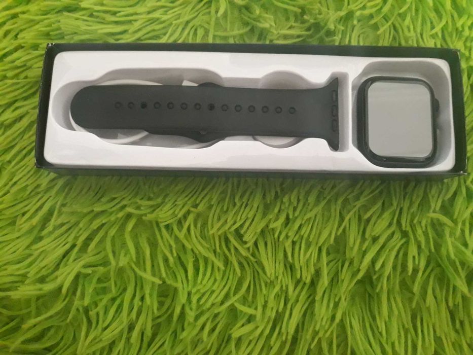 Смарт часы продам не дорого 9 тысяч