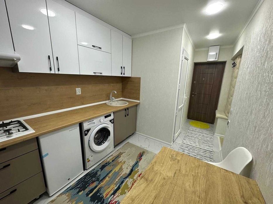 ~(Спорттовары), Чиланзар-7, 1/2/5, кирпич. Евро ремонт+мебель и техник