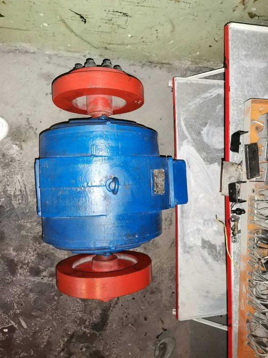 Ел.Мотор за Асансьор трифазен Асинхронен 380 V двускоростен 6,8/3,4 Kw