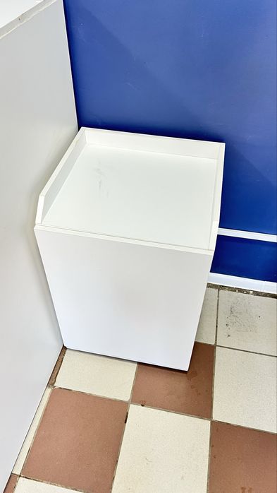 Продам тумбу в хорошем состаяни
