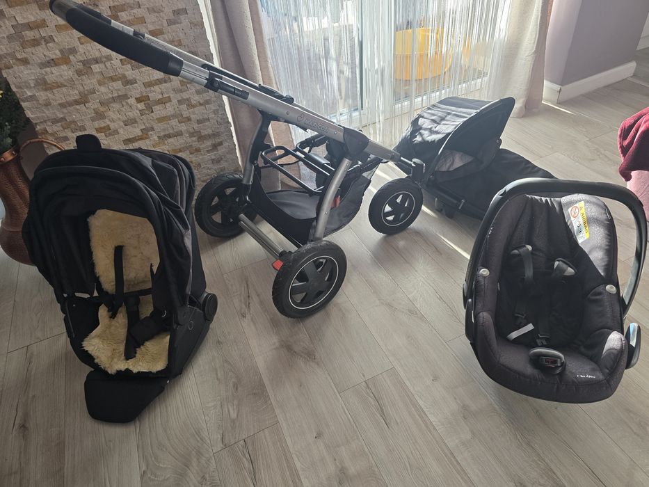 Vand set Maxi-Cosi complet plasa țanțari de ploaie etc
