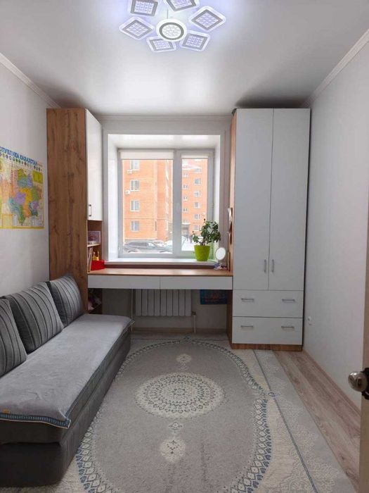 Продам 2 ком кв мкр БЕРЕКЕ