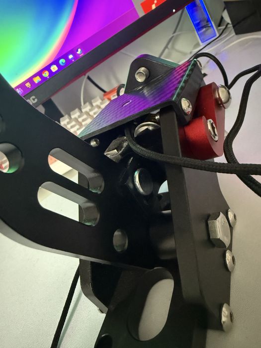 Frana de mana pentru simulatoare de gaming