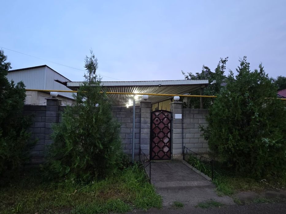 Продам дом в 19 микрорайоне