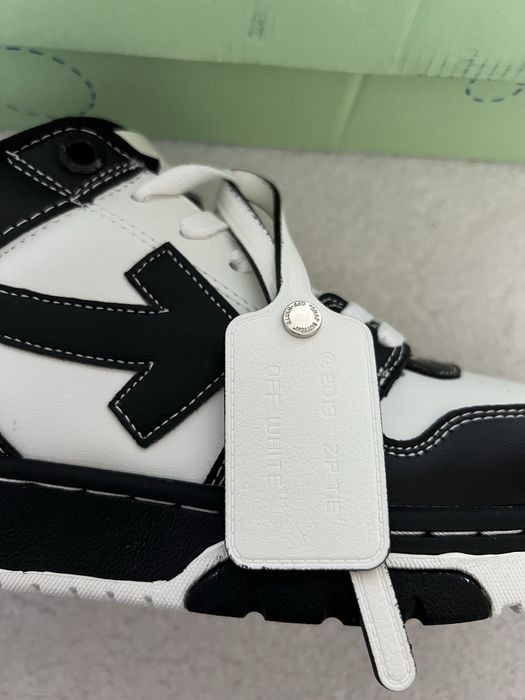 Off-White Out Of Office Black/ White