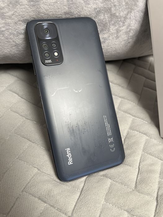 Продам телефон редми