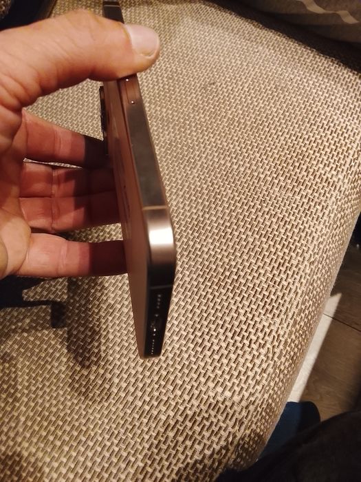 iPhone 16 pro max 256 GB desert titanium nefolosit niciodată