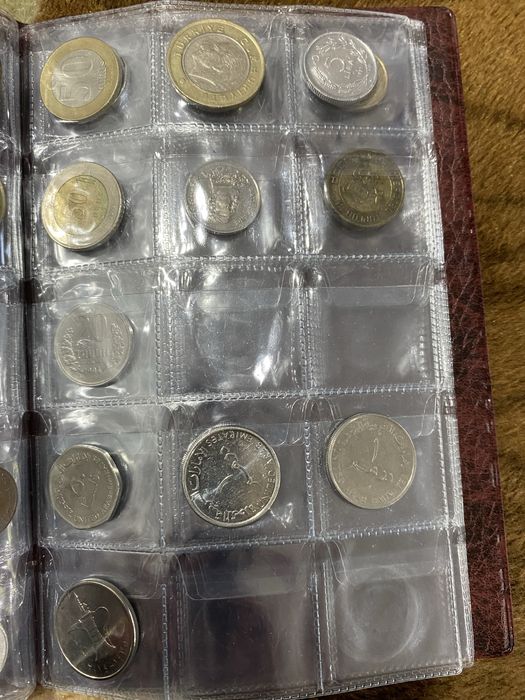 Продам монеты  набор