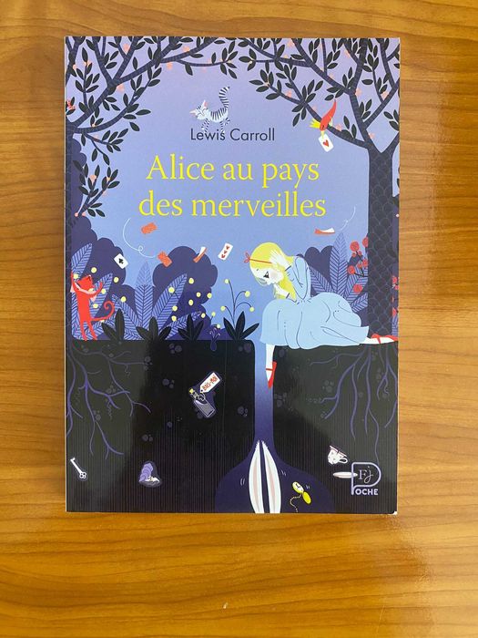 Carte in franceza: Alice in tara minunilor