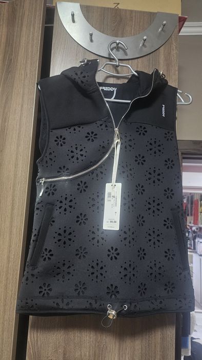 Спортен елек FREDDY