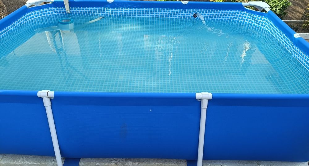 Piscina Intex cu pompa filtru nisip