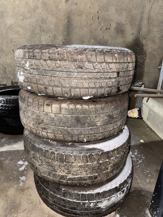 Зимние балон 215/60 R16